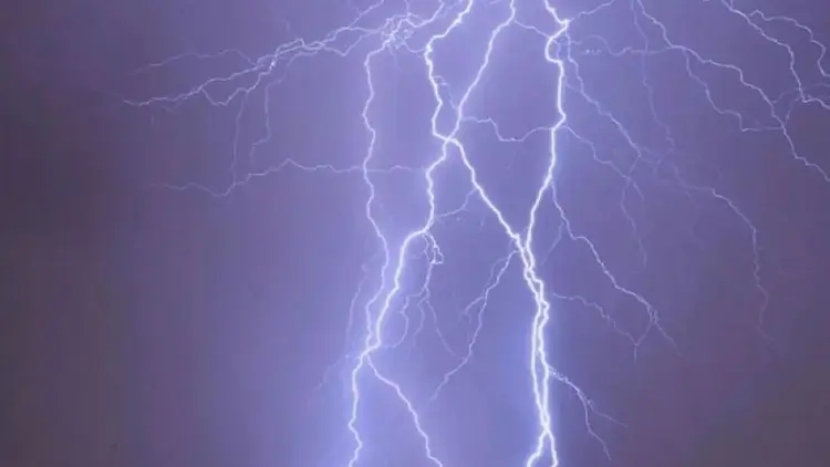 ৬ জেলায় বজ্রপাতে প্রাণ গেল ১২ জনের