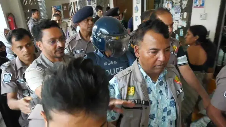 মানবপাচার মামলায় মাসুদ উদ্দিন চৌধুরী ৫ দিনের রিমান্ডে